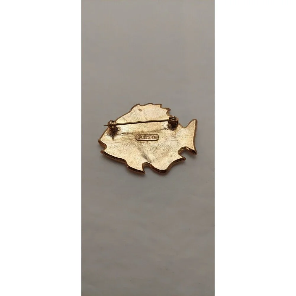 NEWPRO Patriotic Fish Brooche Red White & Blue Enamel Rhinestone Eye Vintage - Picture 8 of 9